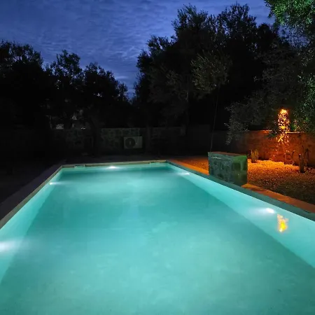 Otuken Stone House Private Heated Pool *